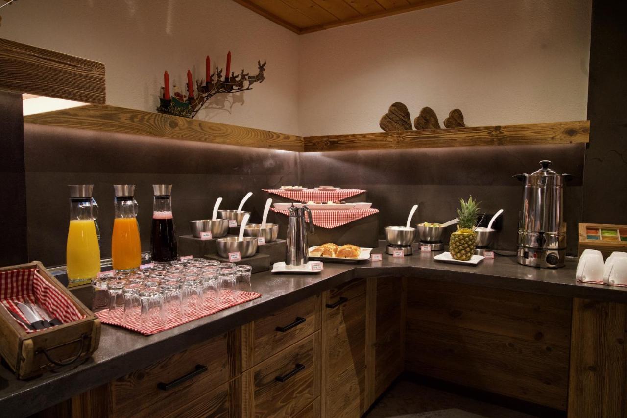 Garni Hotel Wildanger Zöblen Екстериор снимка
