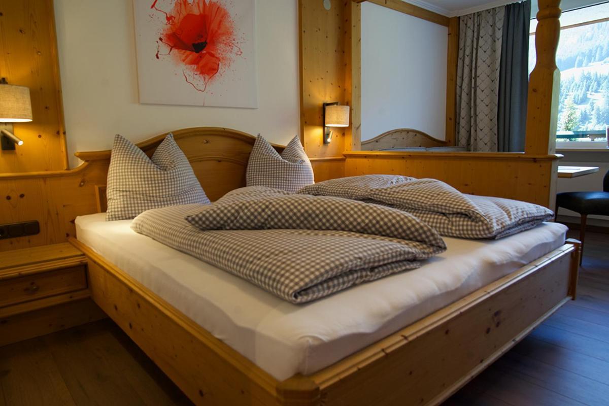 Garni Hotel Wildanger Zöblen Екстериор снимка