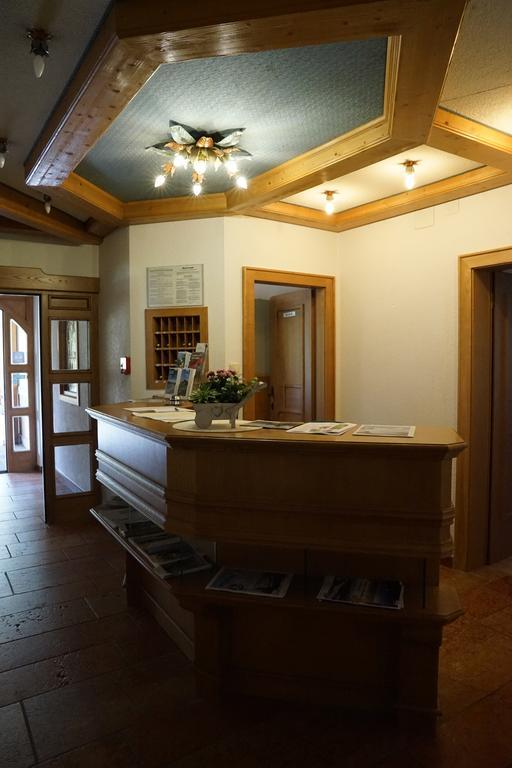 Garni Hotel Wildanger Zöblen Екстериор снимка